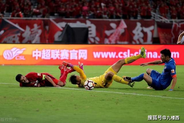 卡拉格暗示渣叔周期该结束了:自杀式足球难以为继